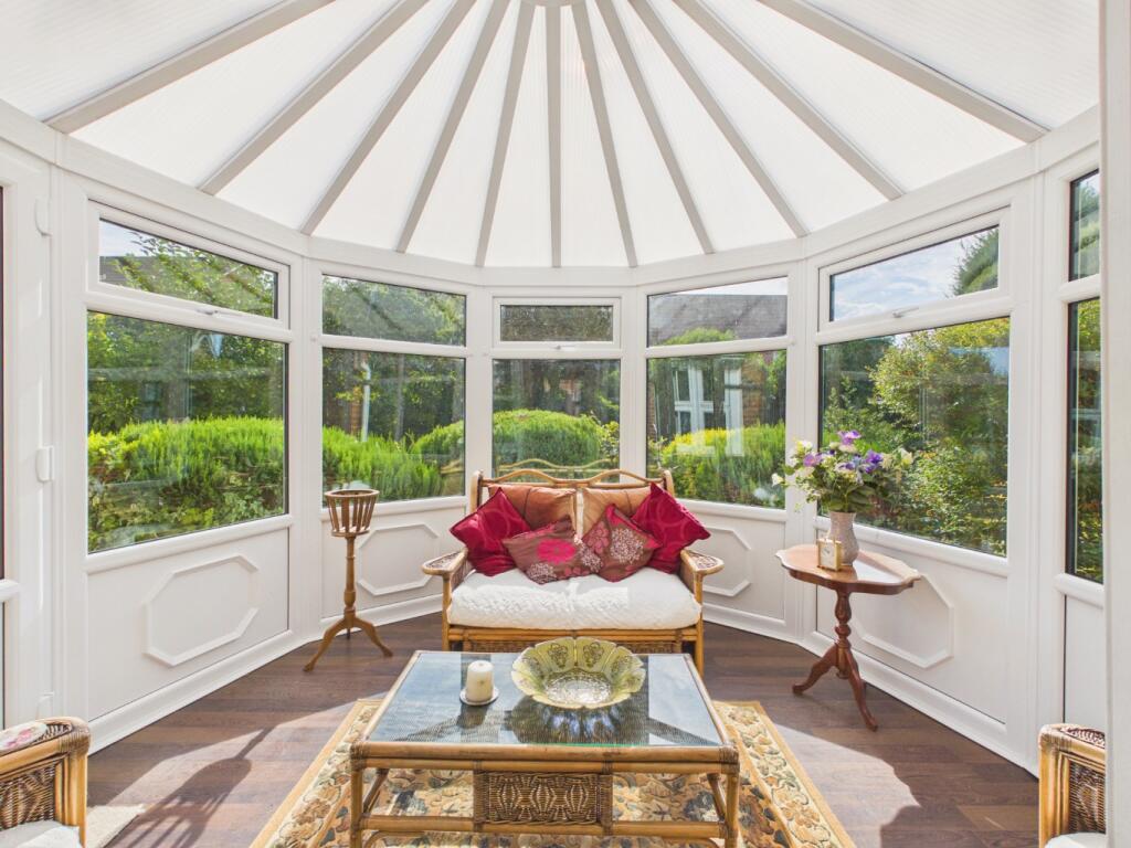 House in Hull - View 4