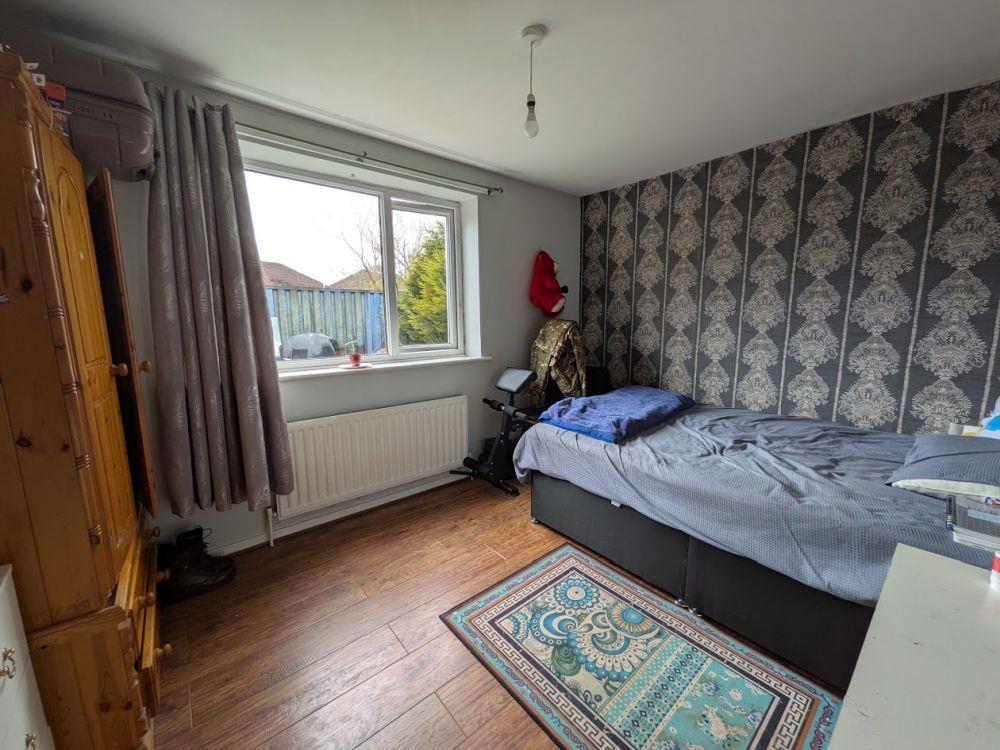 Apartment in Bradford - More