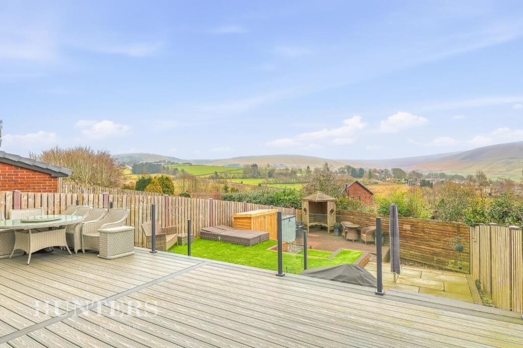 Brookhill Close, Diggle, Saddleworth, Oldham photo 2
