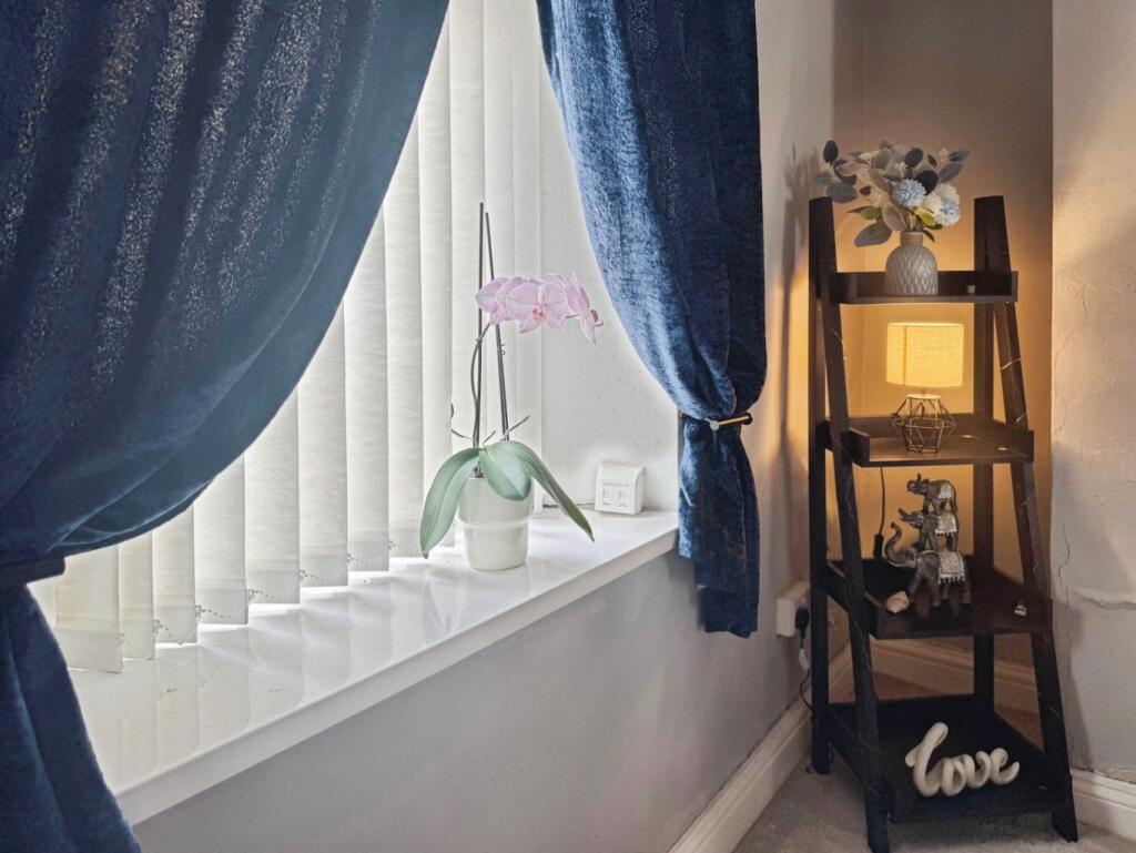 House in Swansea, Plasmarl, Landore - More