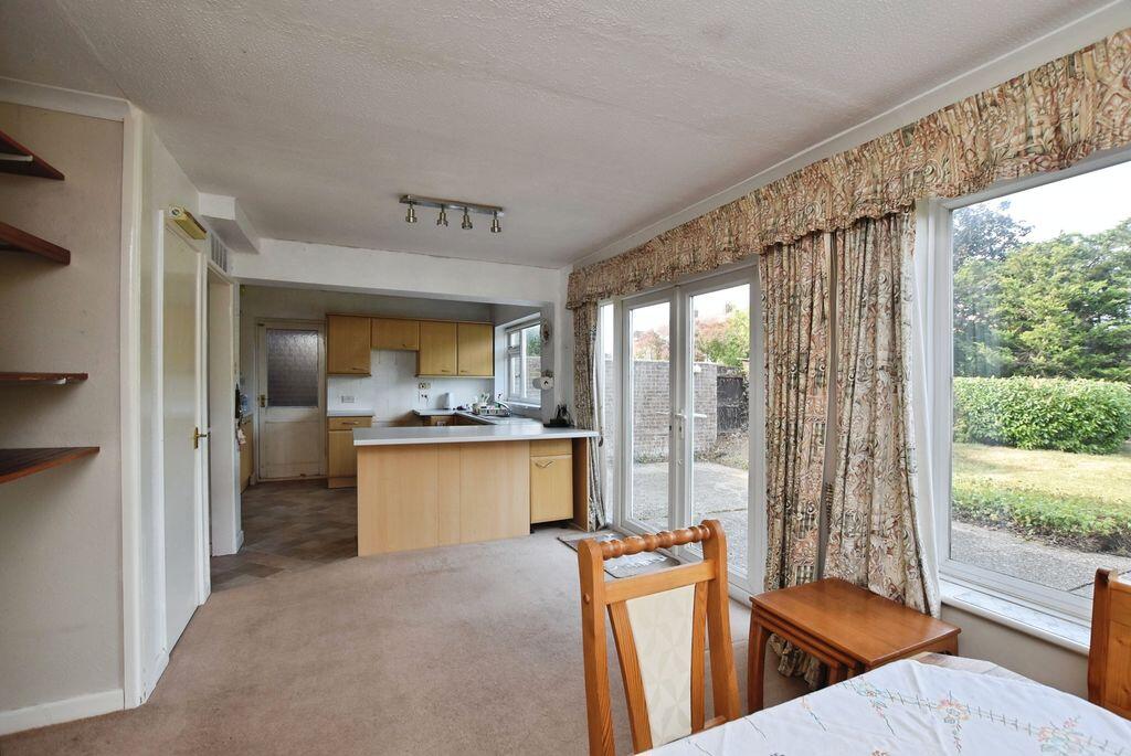 Old Meadows Walk, Harnham          ***VIDEO TOUR*** photo 4
