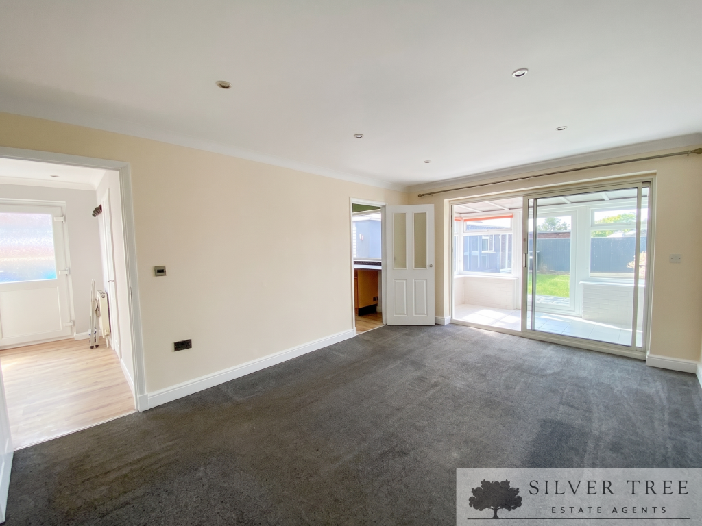 14 Napier Crescent, Seamer, photo 2