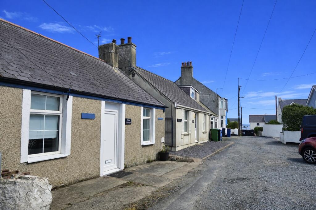 Main image of property: Glen Cottage, Rhosneigr, Isle Of Anglesey