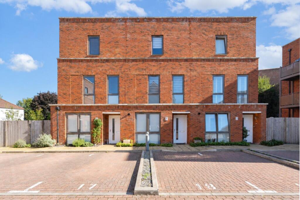 Main image of property: Nihill Place, Croydon