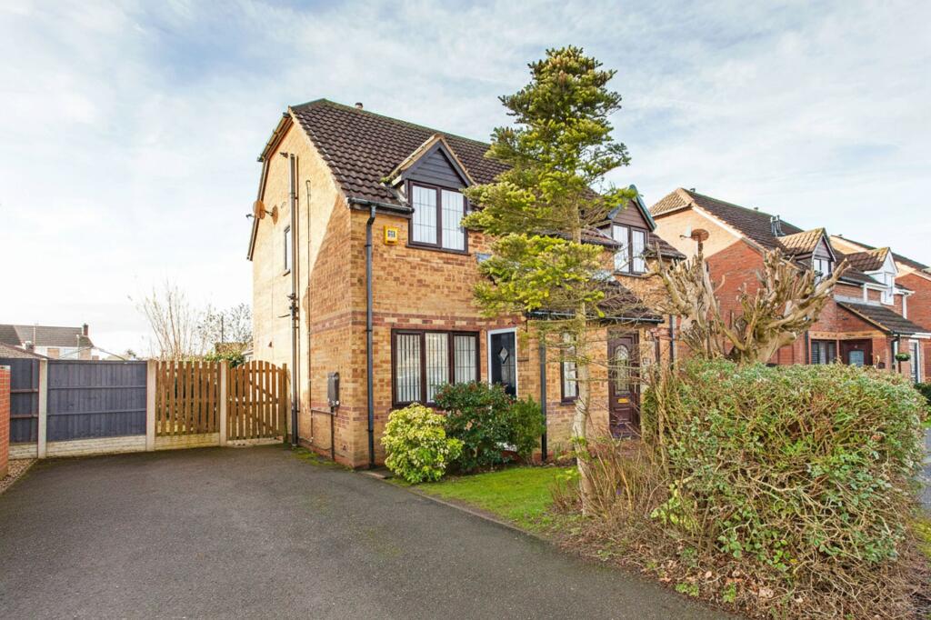2-bed semi-detached on Ridgeway Avenue, Bolsover, S44, £160,000