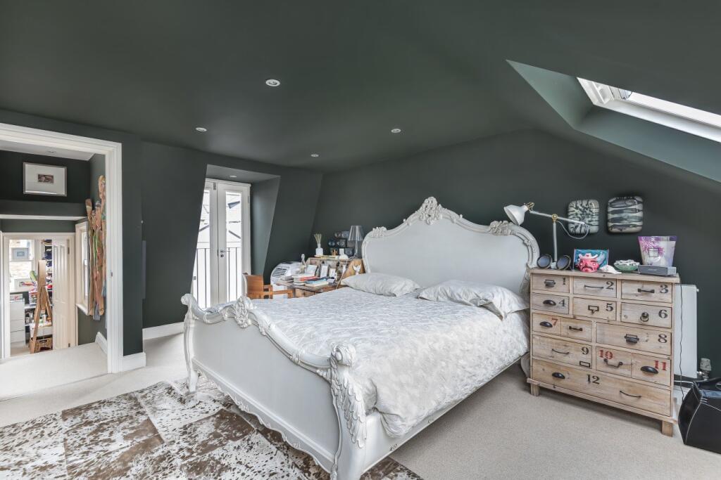 House in London - View 3