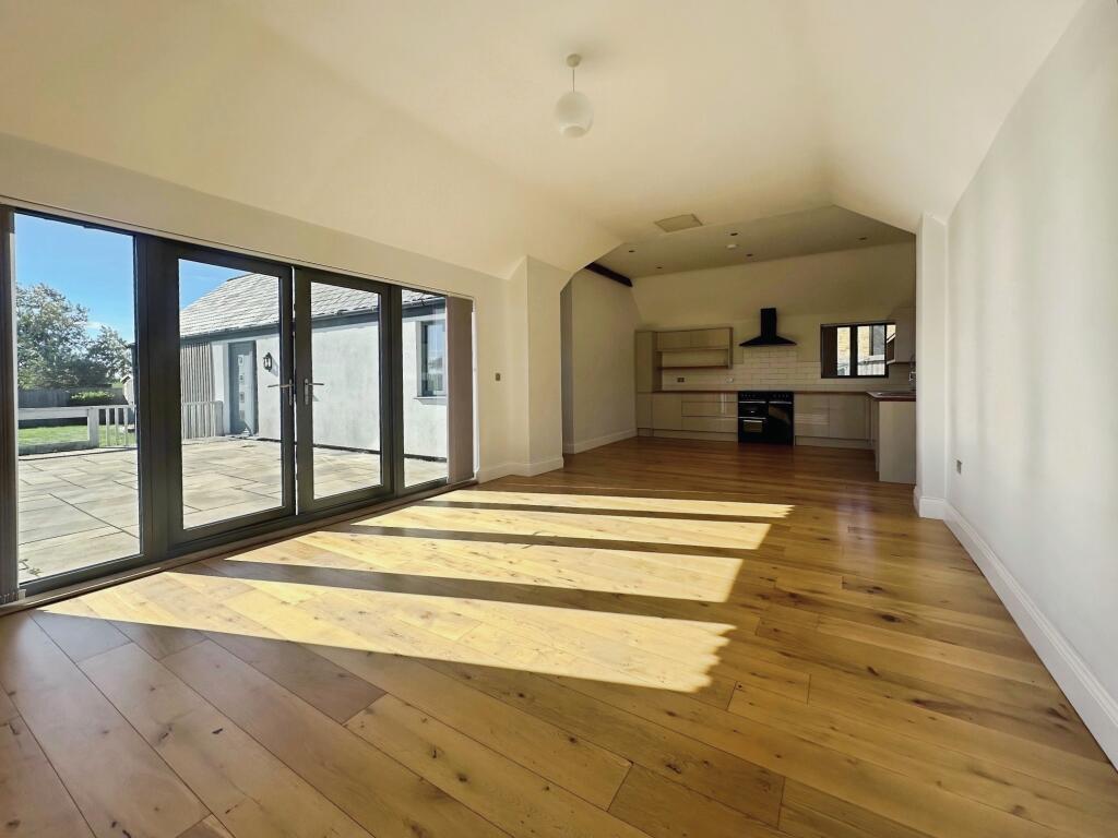 House in Peterborough - View 4