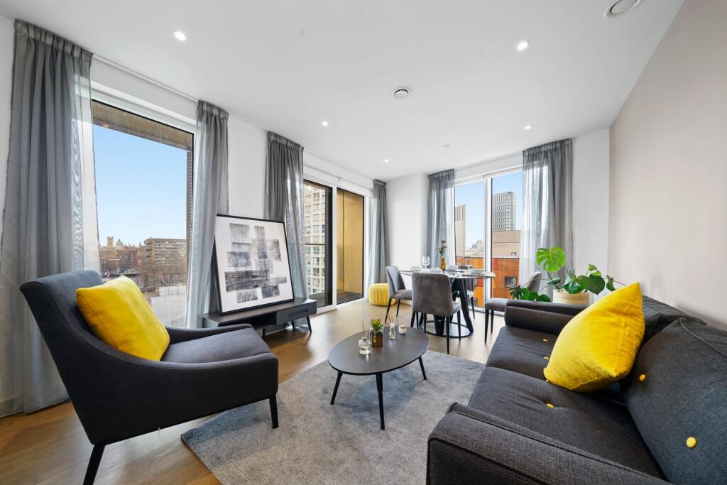 Main image of property: Raglan House