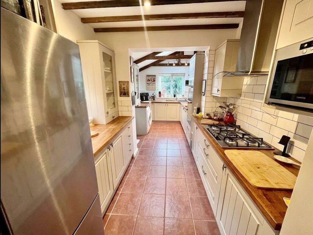 House in Newport Pagnell, Green Park - View 4