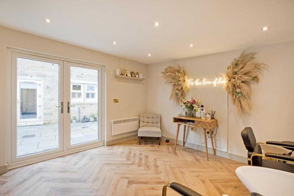 House in Leeds - View 5
