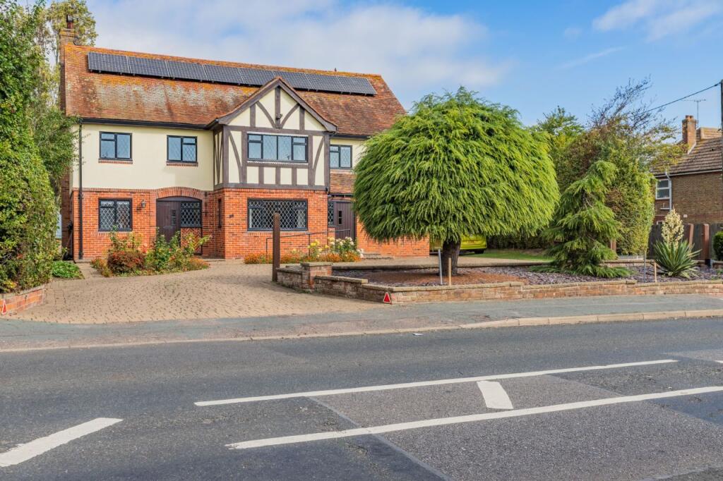 Main image of property: KIRBY ROAD, WALTON-ON-THE-NAZE