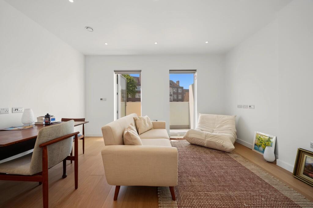 Main image of property: Goldsmiths Row, London, E2