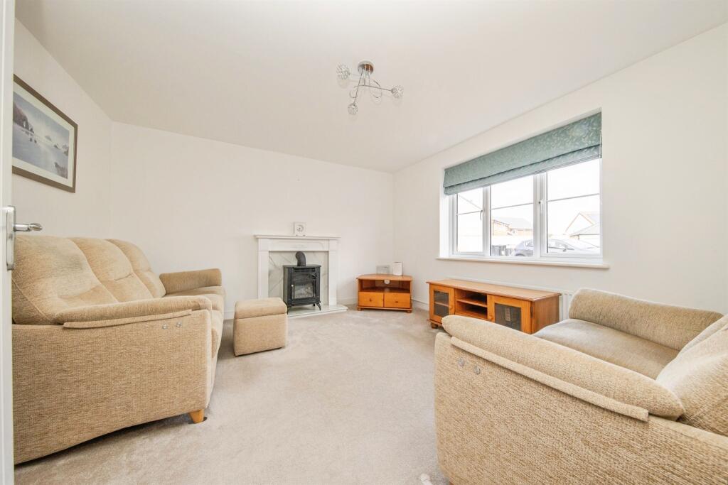 House in Ipswich - View 2