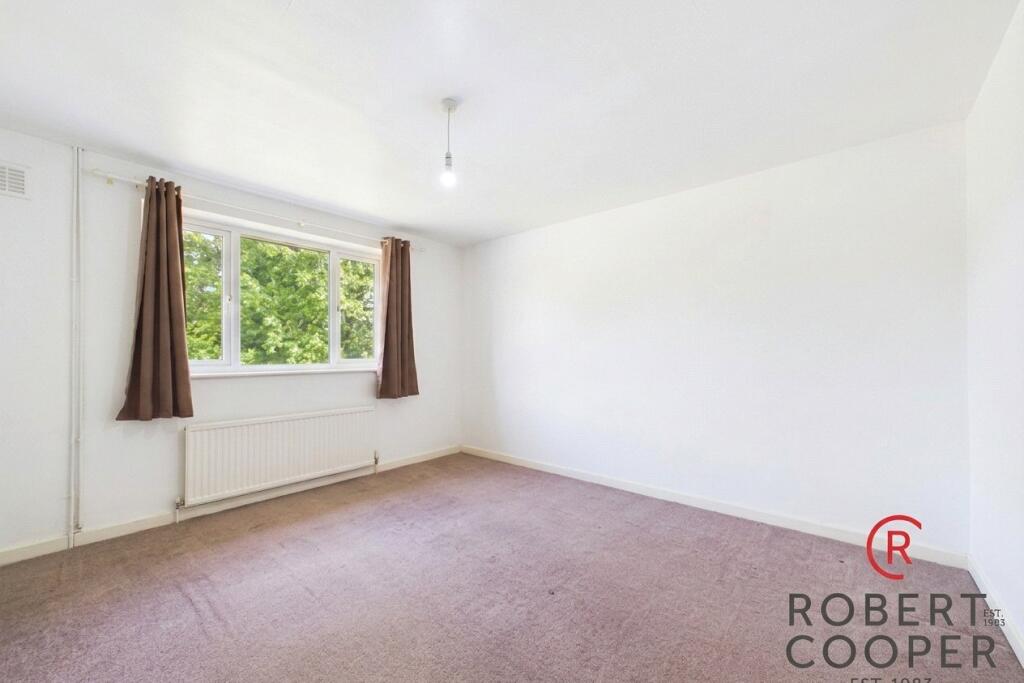 Apartment in London, Northwood - View 5