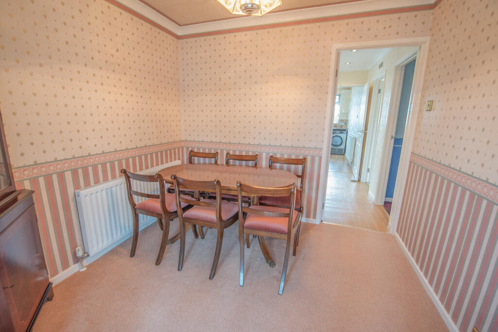 7 Currer Walk, Steeton, BD20 6TL - More