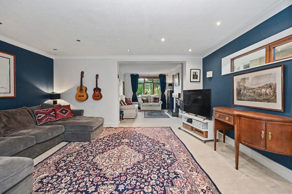Crick Road, Hillmorton, Rugby photo 4