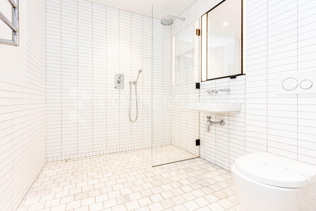 Apartment in London - More