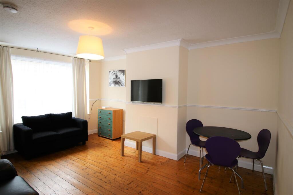 Main image of property: 16 Devonshire Street, Lancaster