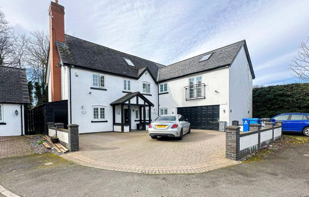 Main image of property: Carriage Close, Hale Village, Liverpool, Cheshire, L24