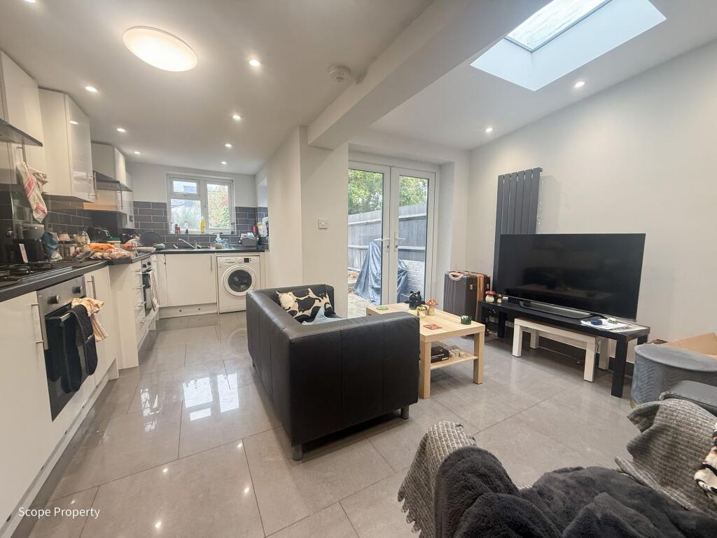 Main image of property: De Beauvoir Road, Reading, RG1