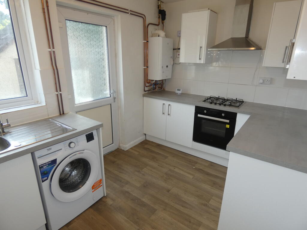 Main image of property: Dellfield, ST. ALBANS