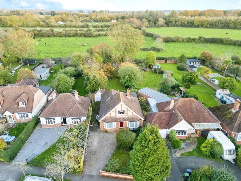 Main image of property: Westbourne Avenue, Emsworth, Hampshire, PO10