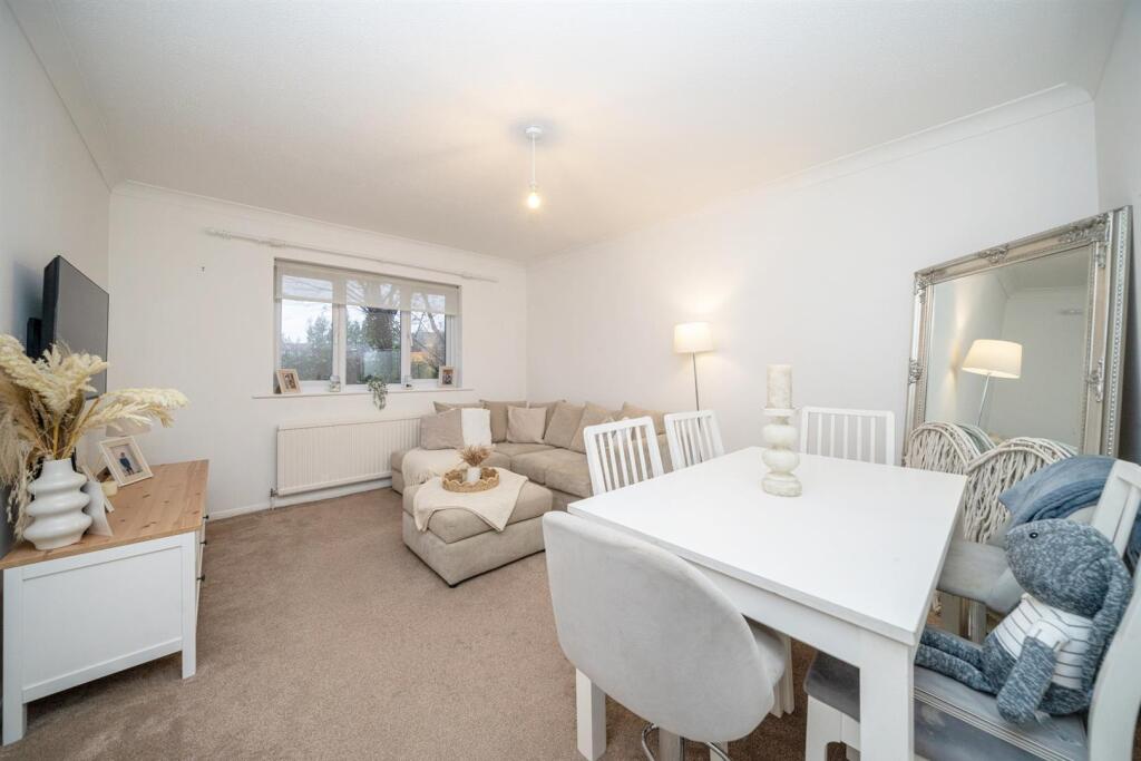 Battlefield Road, St. Albans - View 6