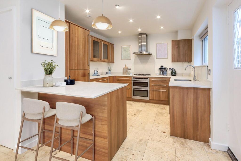 Bramalea Close, Highgate, N6 photo 3