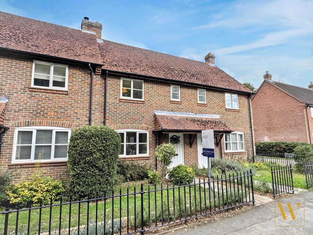 2-bed house on The Street, Ewelme, £350,000