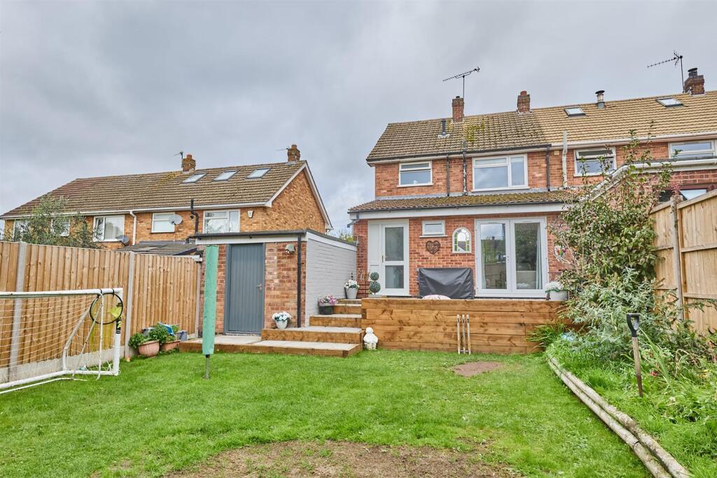 House in Hinckley and Bosworth, Stoke Golding - View 4