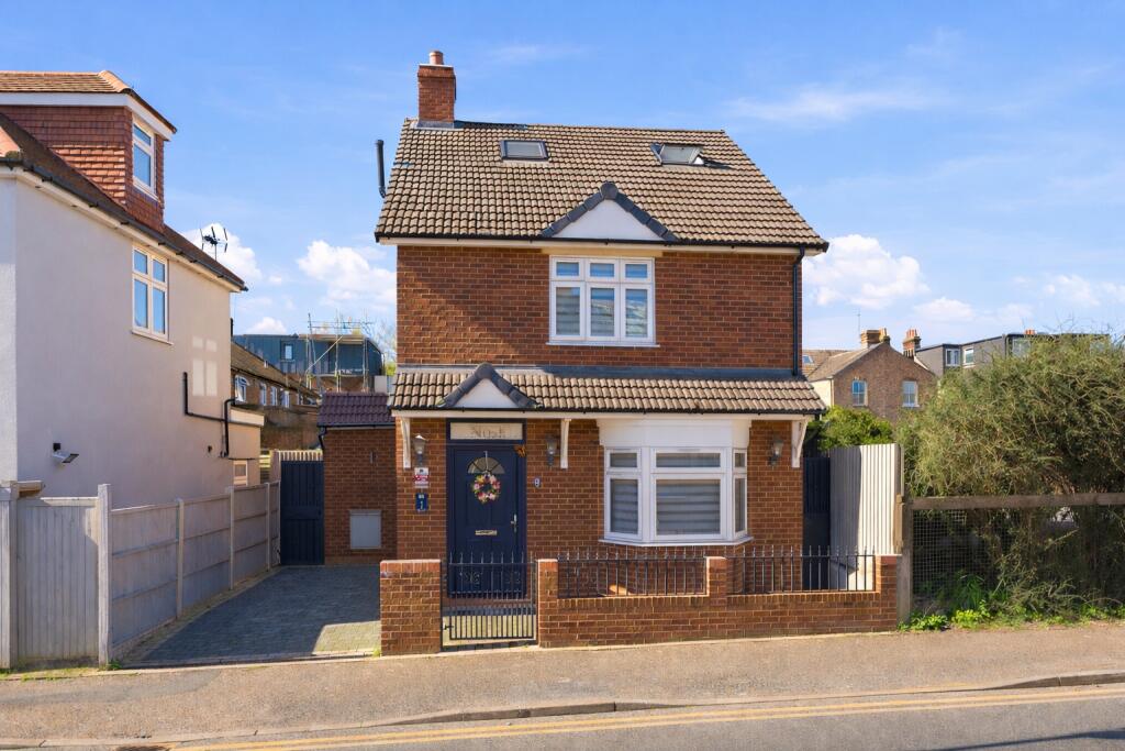 Main image of property: Woodstock Road South, St. Albans, Hertfordshire, AL1