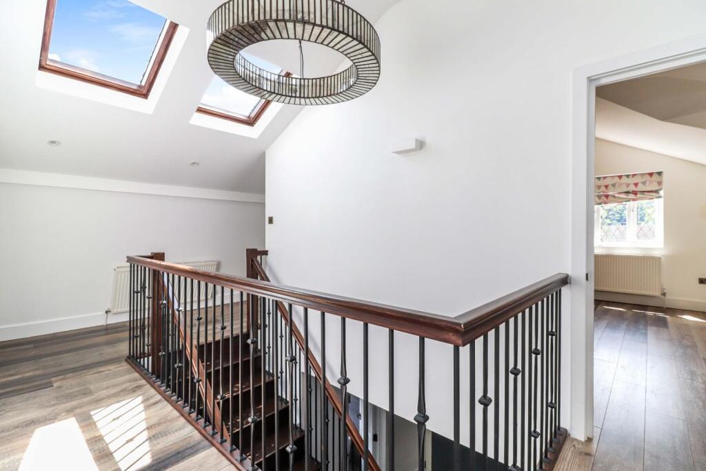 Additional image 26 of Hazel Road, Park Street, St. Albans