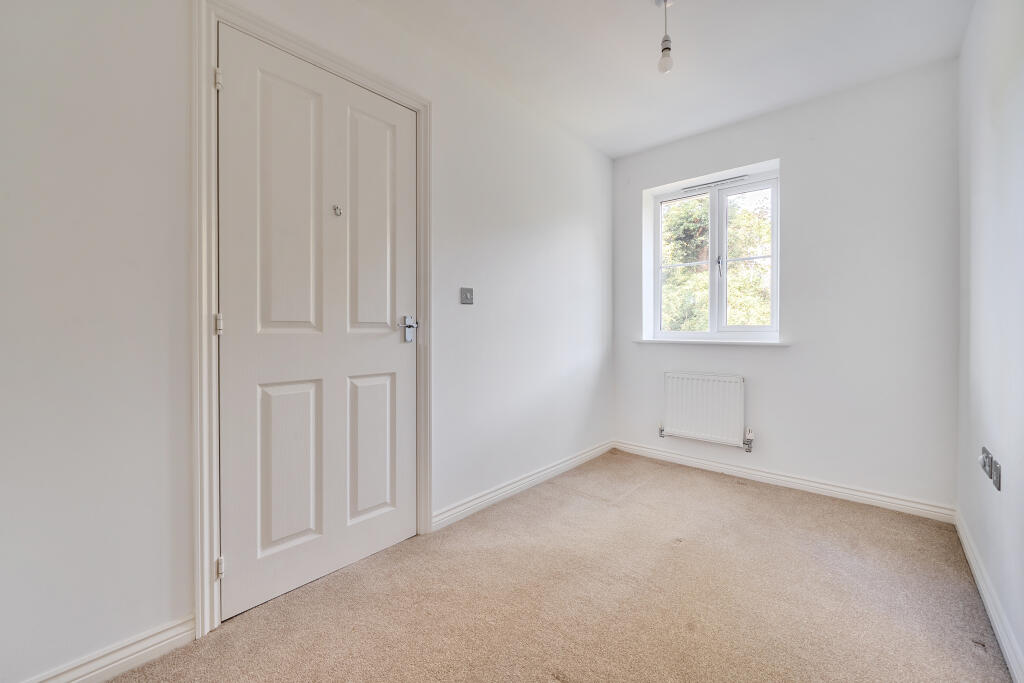 House in Haywards Heath, Ansty and Staplefield - View 4