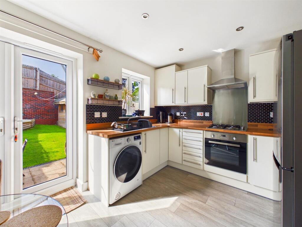 Wray Drive, Pontesbury, Shrewsbury photo 4