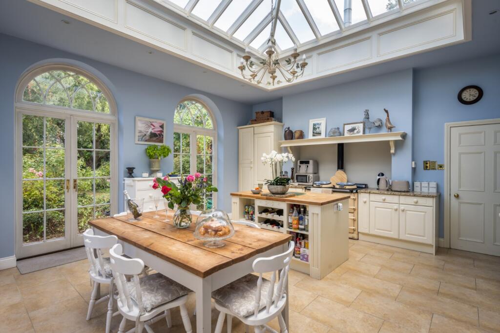 House in Portsmouth - View 3