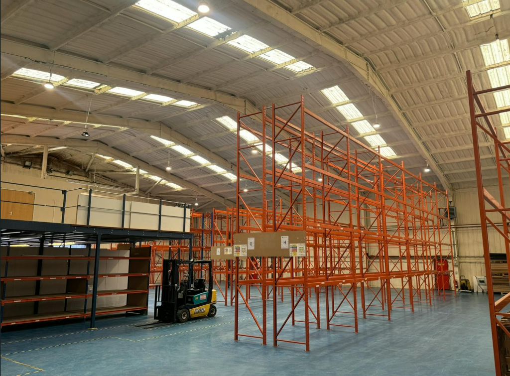 Internal racking unit 20.png