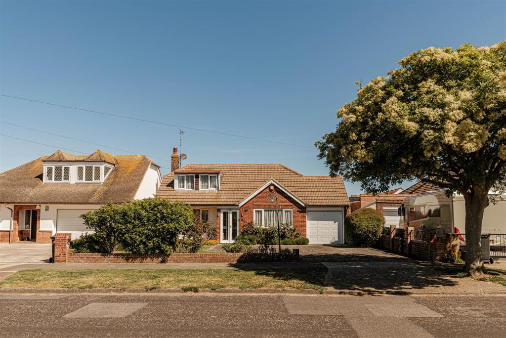 Main image of property: Lonsdale Avenue, Margate