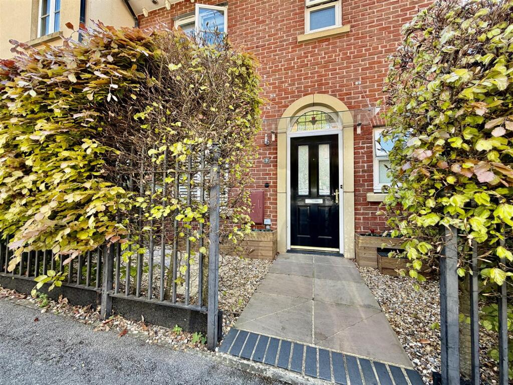Main image of property: Pillowell Drive, Gloucester