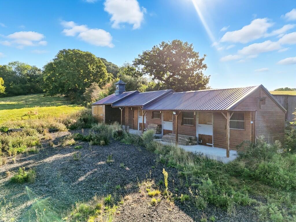 Main image of property: Hoe Lane, RM4