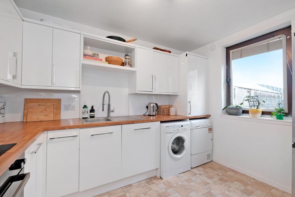 Merkland Road East, Aberdeen, AB24 - More