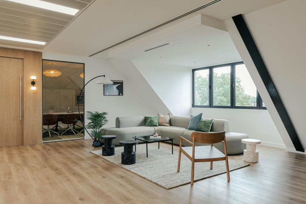 Kew Road16.jpg