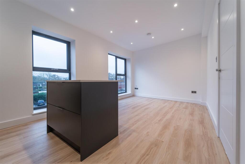 Additional image 2 of Stratford Road, Shirley, Solihull, West Midlands, B90