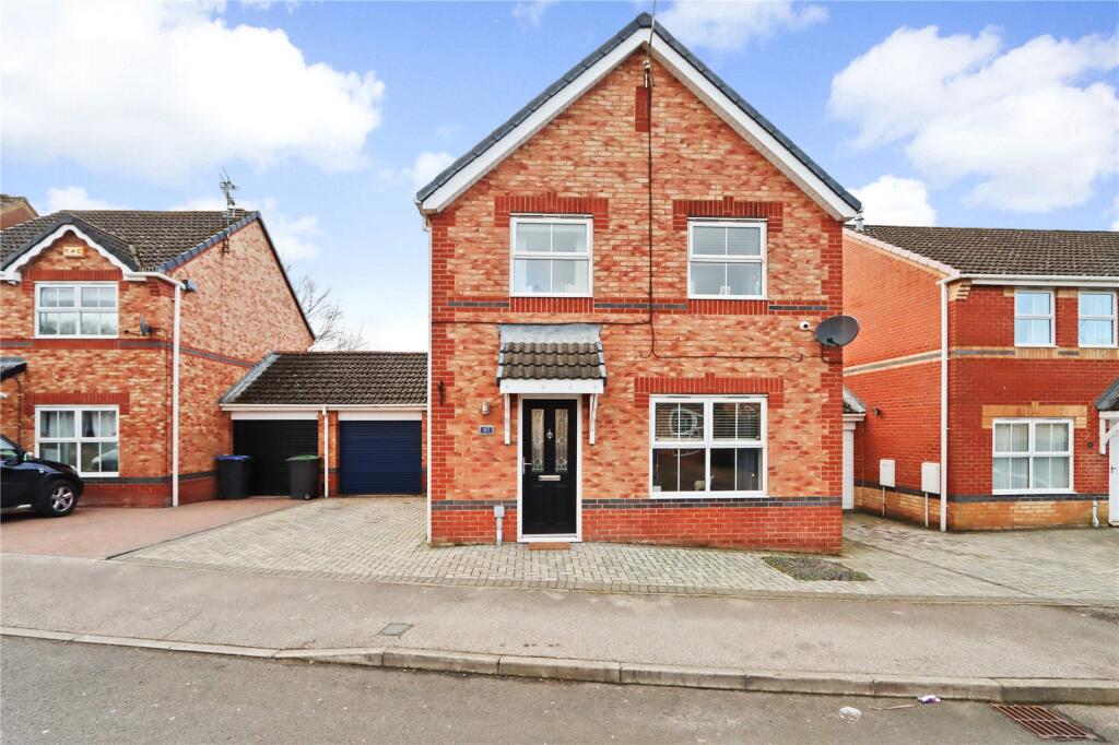 4-bed detached on Manor Close, The Grove, Consett, Durham, DH8, £229,950