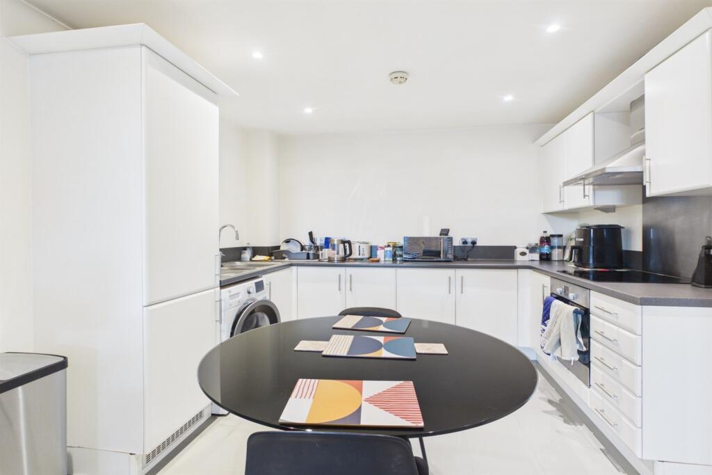 Apartment in London - View 4