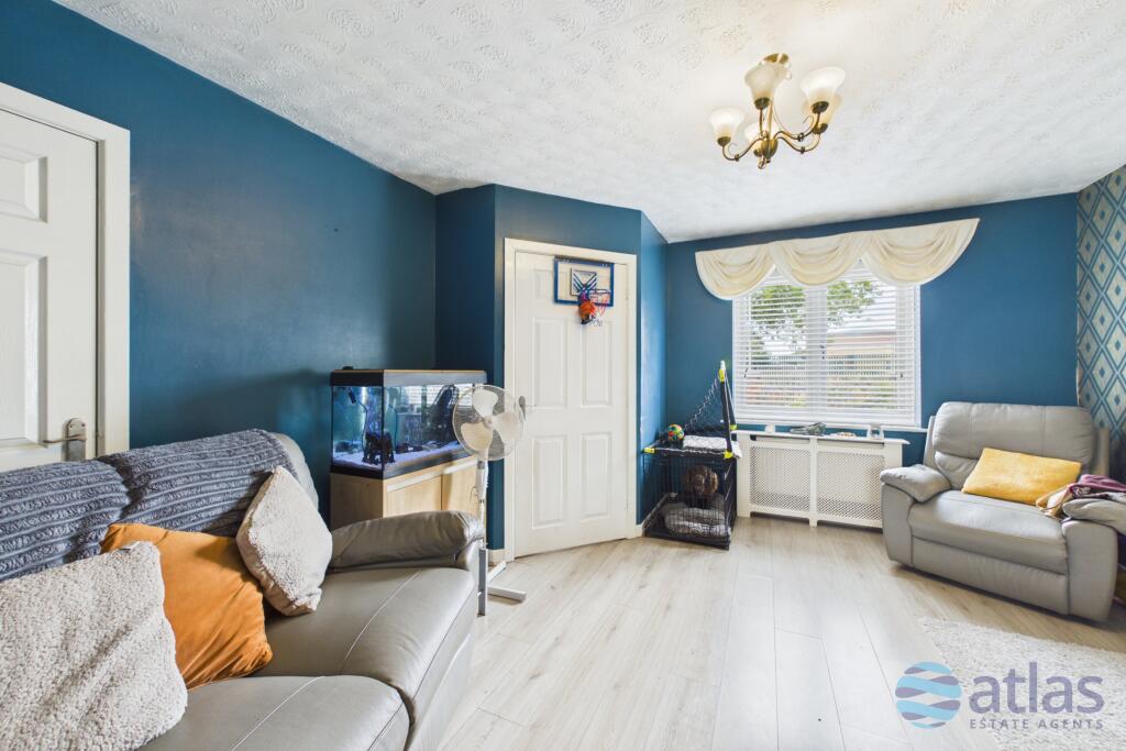 House in Liverpool, Hunts Cross - More
