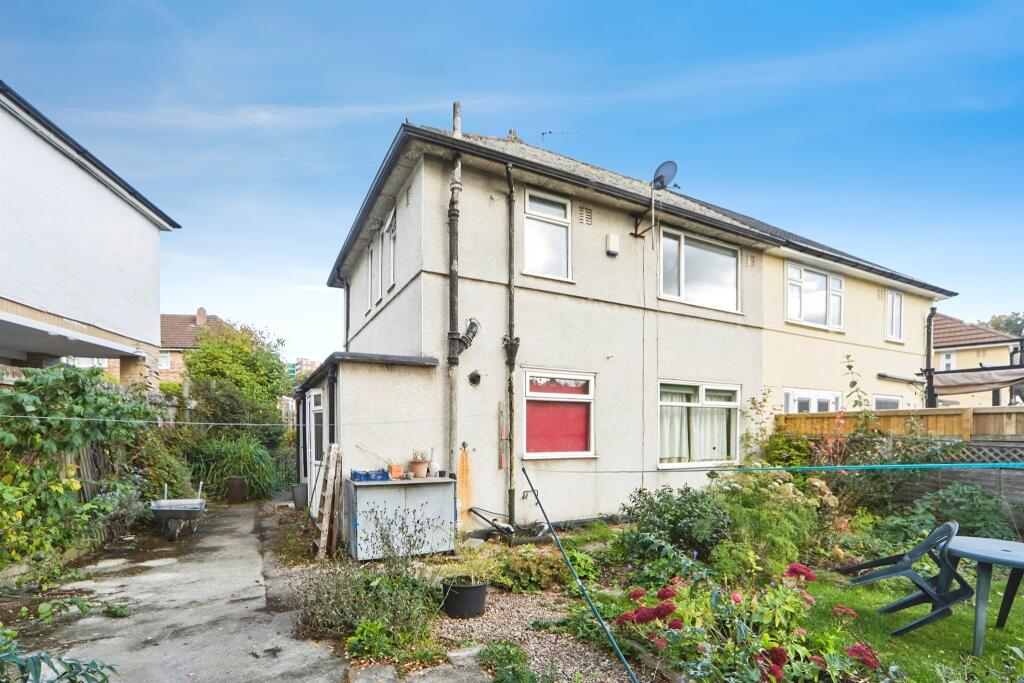 Iveson Crescent, Leeds photo 2