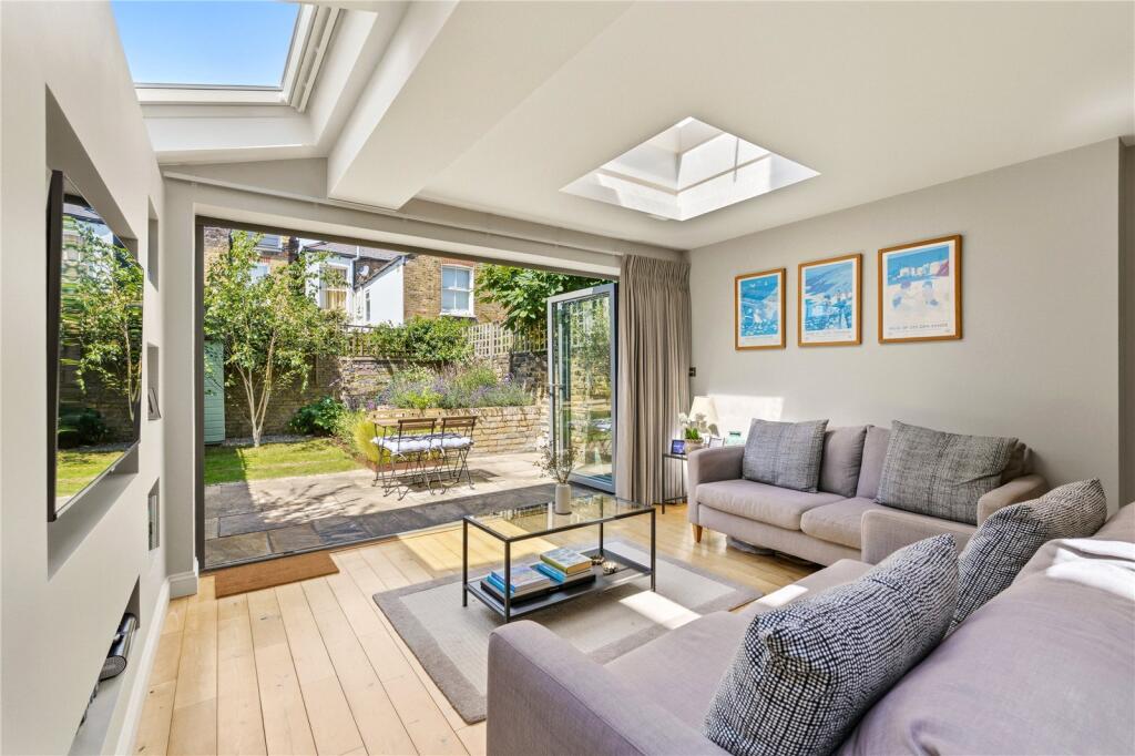 Apartment in London - View 4