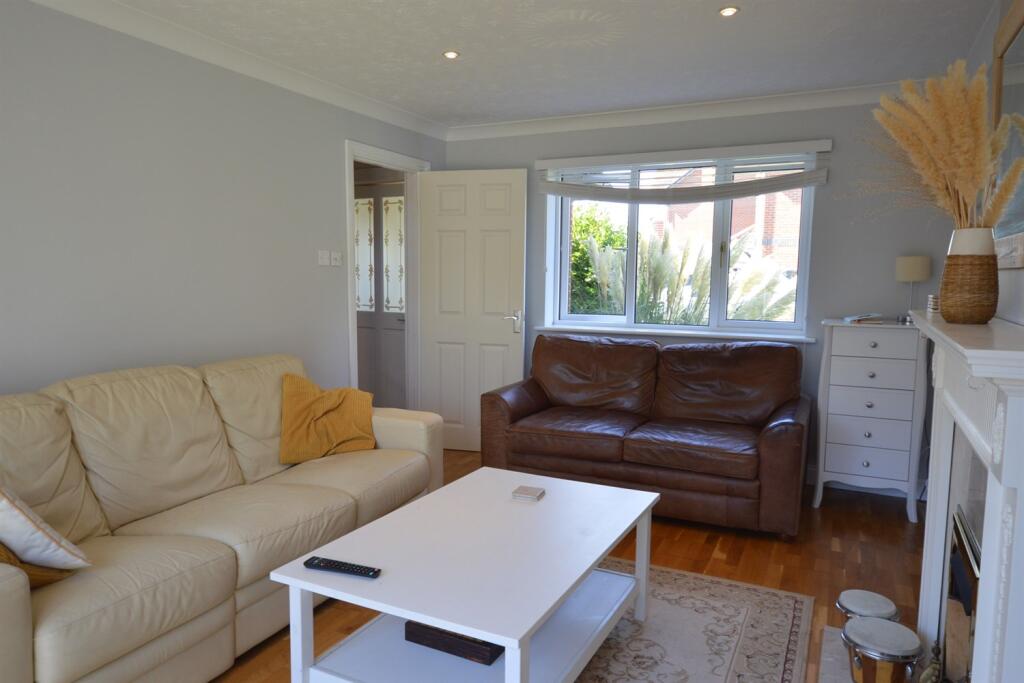 House in Portsmouth - View 3