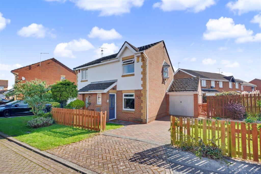 Main image of property: Clover Fields, Calverton, Nottingham