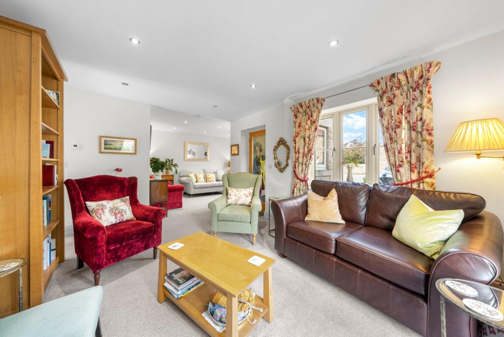 House in York - View 4